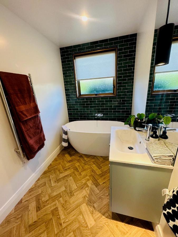 فيلا كريستتشيرشفي 2 Bed Beckenham Beauty - Pet Friendly المظهر الخارجي الصورة